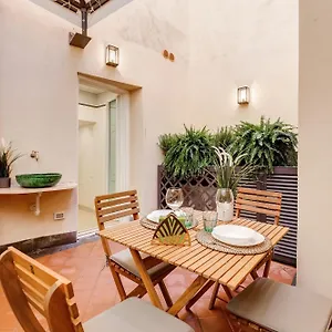 Appartement Trevi Chic House, Rome
