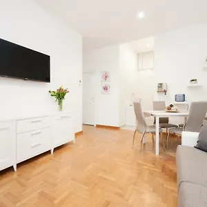 White Flat Labicana Apartamento